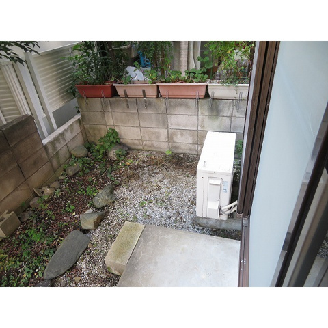 アミ　1フロア1住居　テラス付　振分　バス停3分のその他