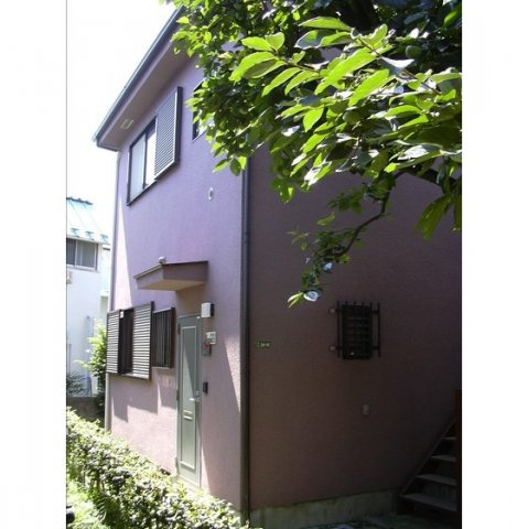 アミ　1フロア1住居　テラス付　振分　バス停3分の外観