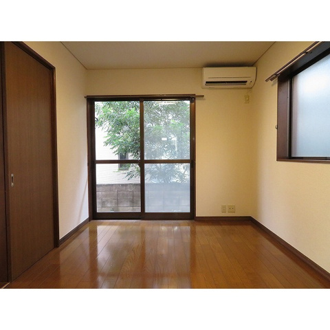 アミ　1フロア1住居　テラス付　振分　バス停3分の内装