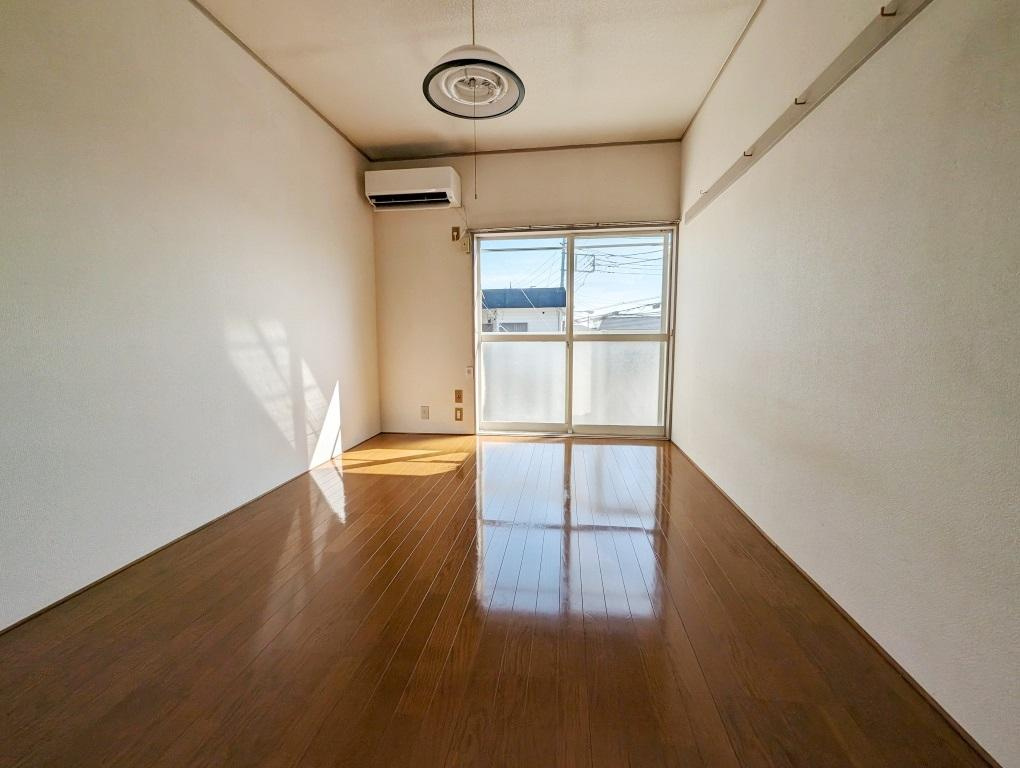 サンハイツＢ　SHIBUYAの居間・リビング