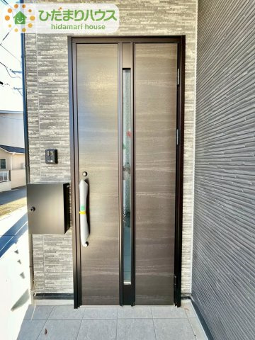 東初石13期　新築戸建　1号棟の玄関|ご内覧の際は、同仕様設備のモデルハウスのご案内も可能です♪							
