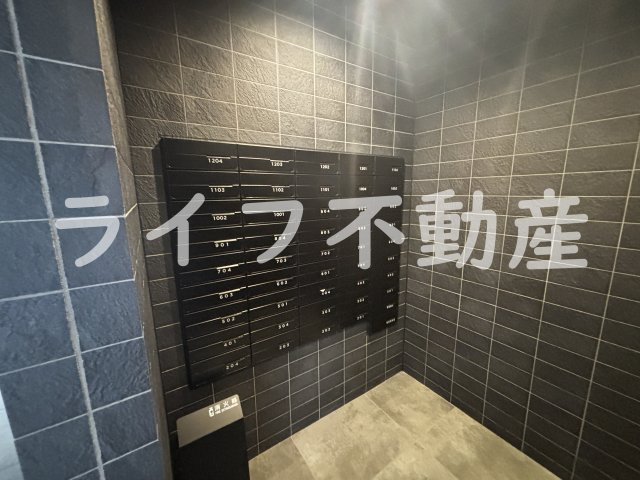 リヴェント森ノ宮のエントランス|落ち着いたエントランスです