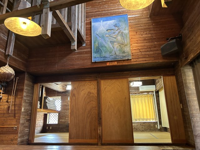 宜野座・ペンションの内装