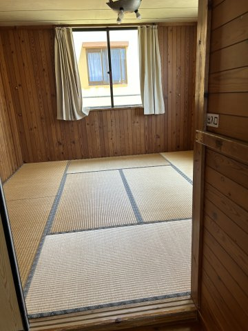 宜野座・ペンションの和室