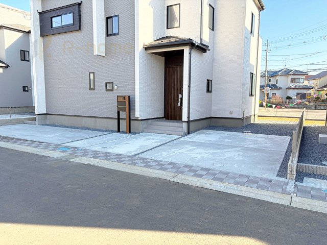 牛久市さくら台1丁目4期　新築戸建て　5号棟の駐車場|カースペースは2台お停めいただけます♪