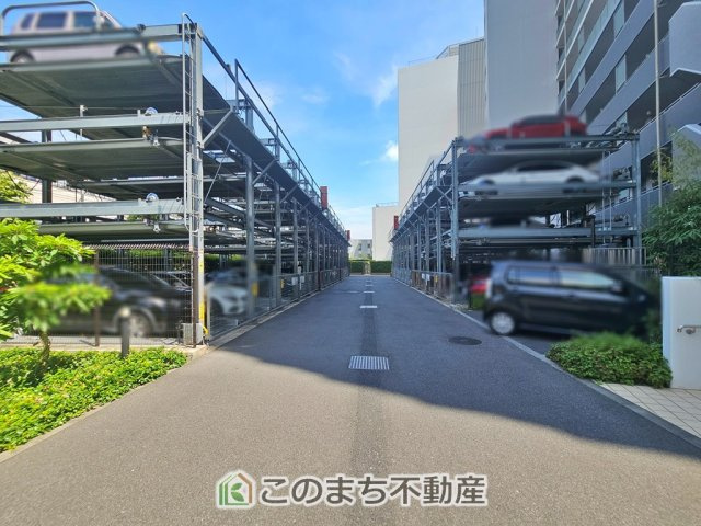 センチュリー宇都宮弐番館の駐車場|敷地内駐車スペース