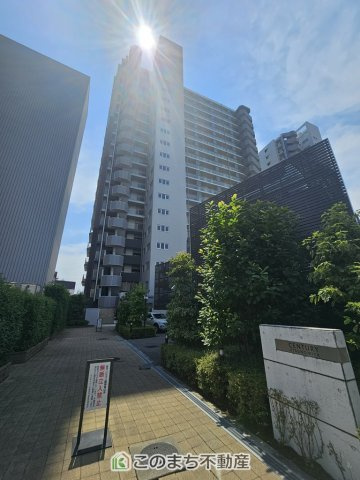センチュリー宇都宮弐番館の外観|マンション西側入口
