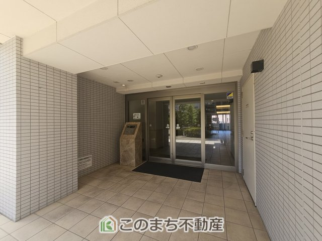 センチュリー宇都宮弐番館のエントランス|マンション西側エントランス（東側にもエントランスございます）