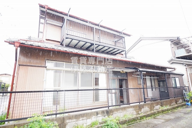 一宮市木曽川町戸建賃貸の外観