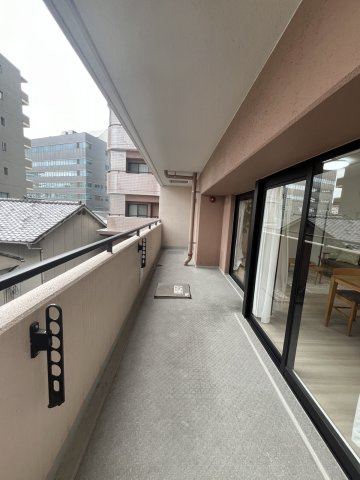 ジョイナス天神タワーのバルコニー