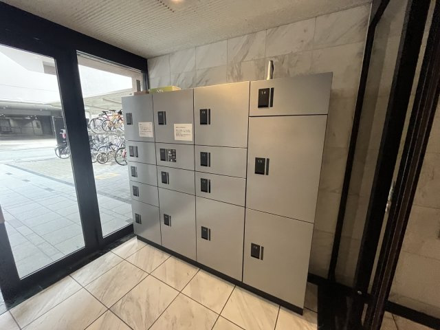 ジョイナス天神タワーのエントランス