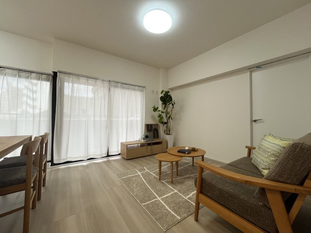 ジョイナス天神タワーの居間・リビング