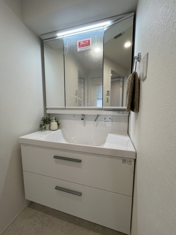 ジョイナス天神タワーの独立洗面台