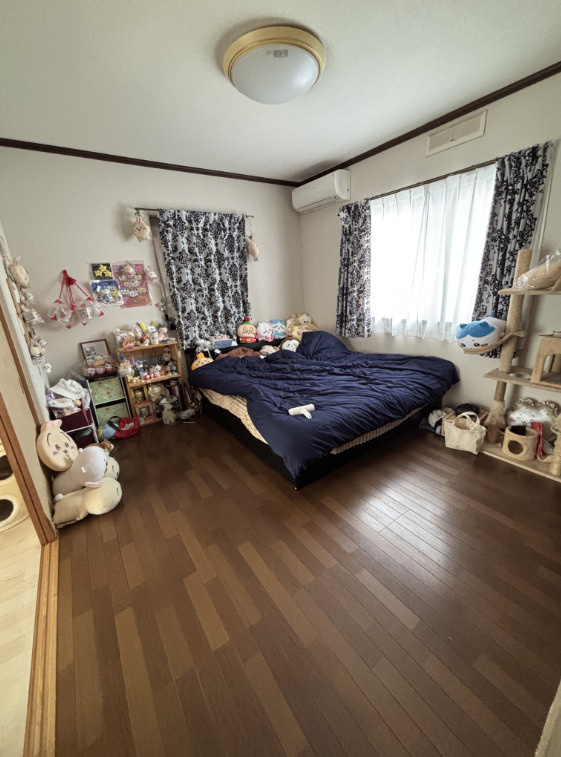 栃木県小山市横倉新田 中古戸建の洋室