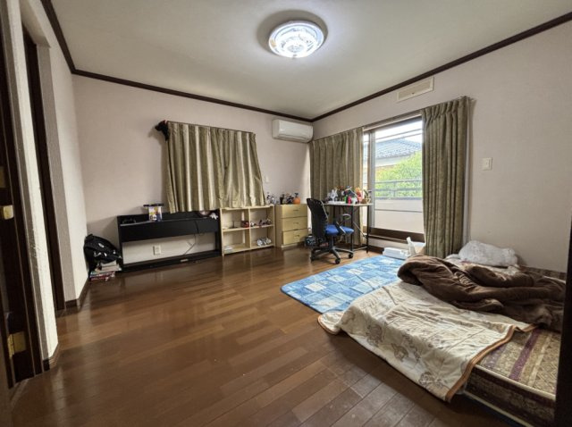 栃木県小山市横倉新田 中古戸建の洋室