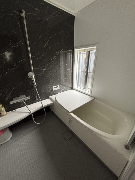 栃木県小山市横倉新田 中古戸建の浴室