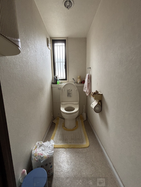 栃木県小山市横倉新田 中古戸建のトイレ