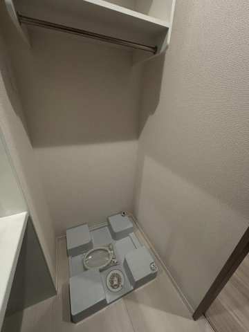 Ｄ-ＲＯＯＭ ＰＲＥＭＩＵＭ 多磨霊園駅の洗面所