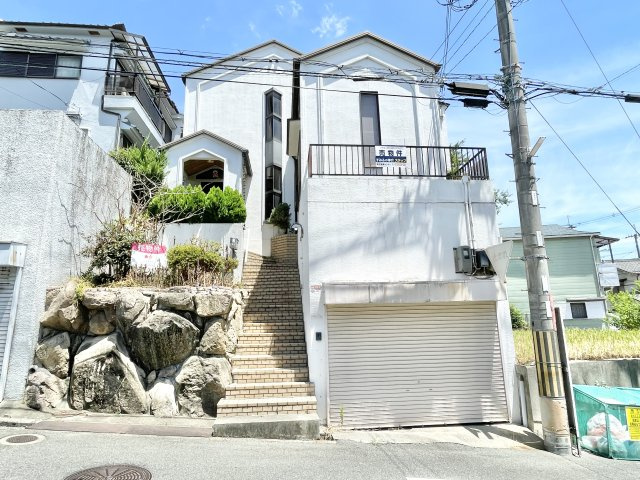 枚方市香里ケ丘12丁目　中古一戸建て