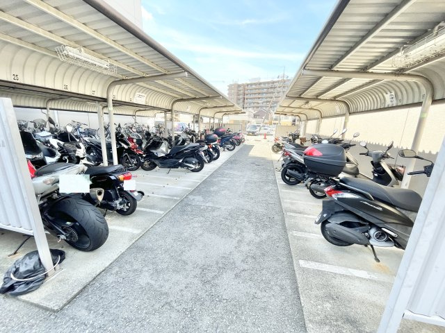 Ｍプラザ枚方弐番館の駐輪場