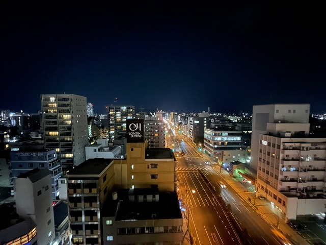 【展望】 | グレースタワーⅡ | 「西向きバルコニーからの眺望。時間帯によって表情が変わる景色を楽しめます。」