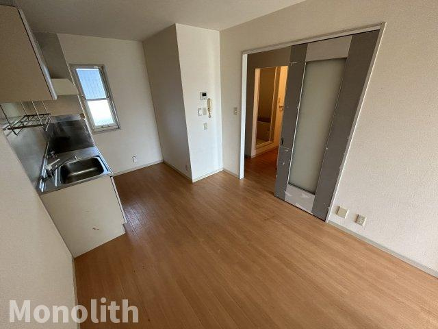 プレジール和泉の居間・リビング