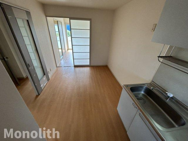 プレジール和泉の居間・リビング