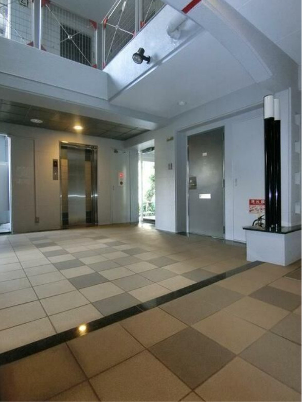 マートルコート駒沢大学　駒沢大学・駒沢公園徒歩圏内　Luup有　24時間ゴミ出し可　のロビー