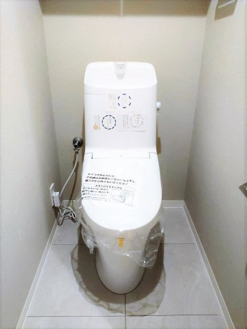 海と共に生きる。それもイイよねぇ～【マイキャッスル葉山】リフォームのトイレ|ゆったりとした空間のトイレです