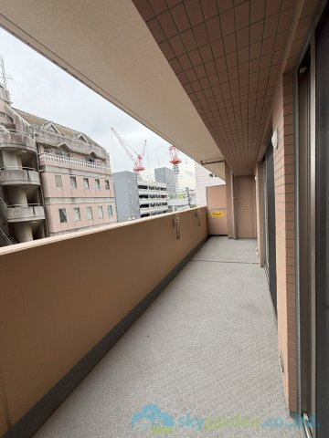 エクラン本厚木のバルコニー