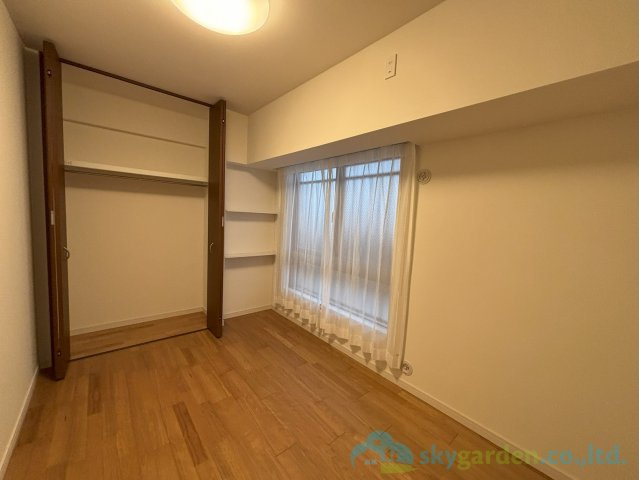 エクラン本厚木の洋室