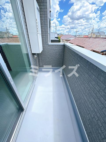 【バルコニー】 | EIWA First Heights