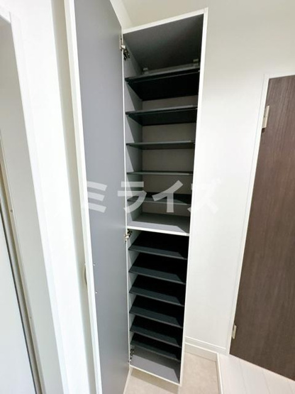 【収納】 | EIWA First Heights