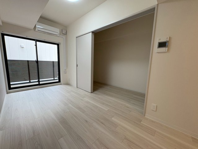 大阪市西区立売堀６丁目の賃貸マンションの居間・リビング