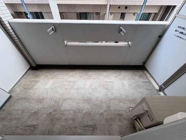 大阪市福島区玉川３丁目の賃貸マンションのバルコニー