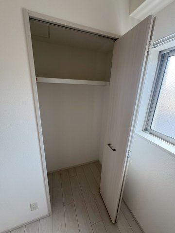 大阪市福島区玉川３丁目の賃貸マンションの収納