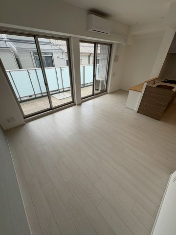 大阪市福島区玉川３丁目の賃貸マンションの居間・リビング