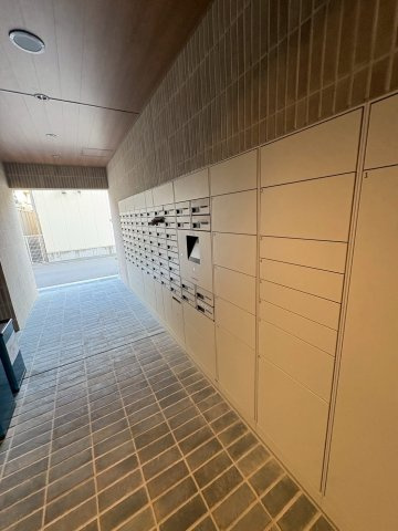 ジェーグランコート京町堀のロビー