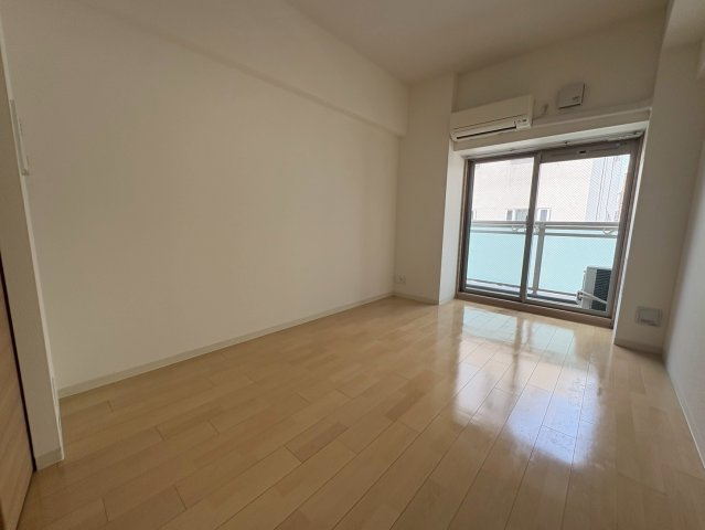 大阪市福島区鷺洲５丁目の賃貸マンションの居間・リビング