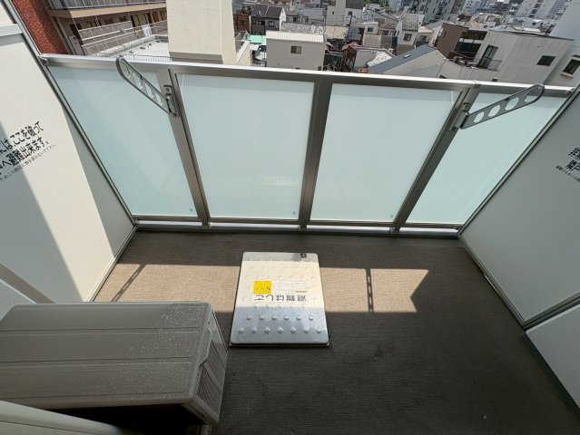 大阪市西区本田４丁目の賃貸マンションのバルコニー