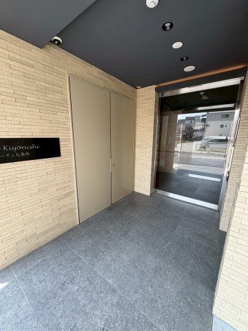 大阪市西区本田４丁目の賃貸マンションの駐車場