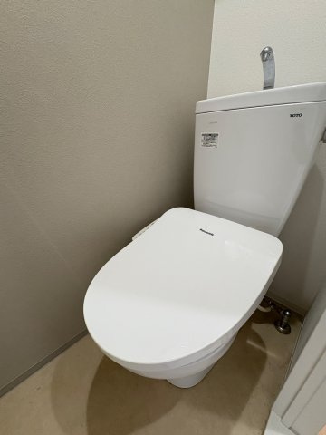 大阪市西区本田４丁目の賃貸マンションのトイレ