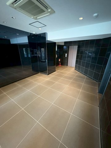 大阪市西区立売堀３丁目の賃貸マンションのロビー