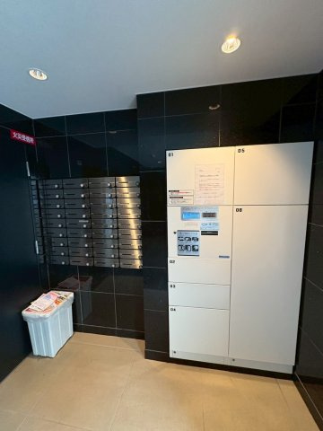 大阪市西区立売堀３丁目の賃貸マンションのロビー