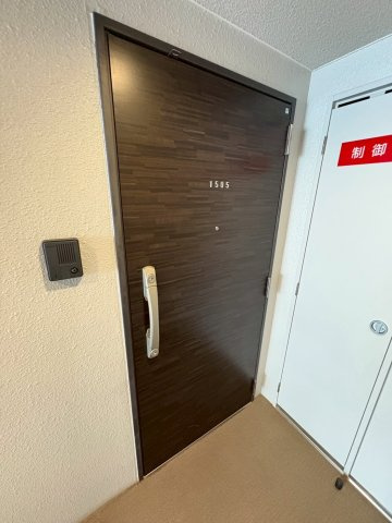 大阪市中央区本町４丁目の賃貸マンションの収納