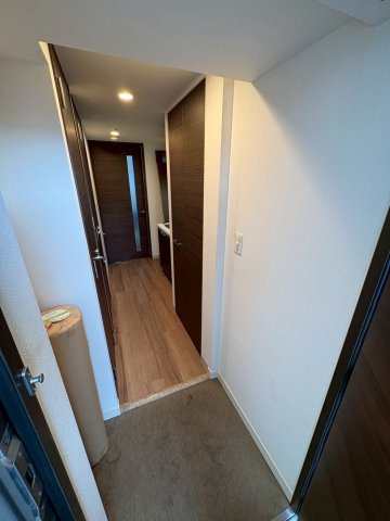 大阪市西区京町堀３丁目の賃貸マンションの玄関