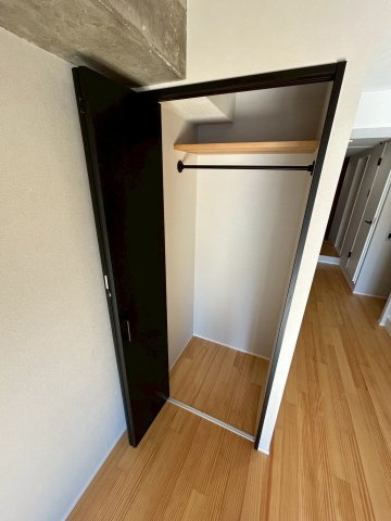 大阪市中央区南久宝寺町４丁目の賃貸マンションの収納