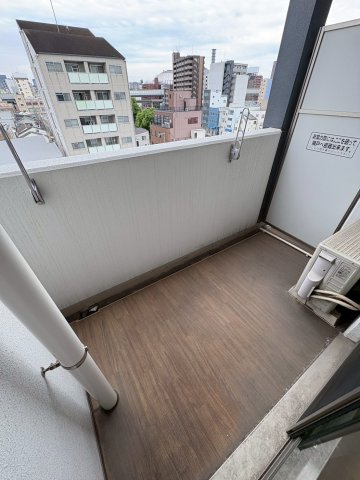 大阪市西区九条３丁目の賃貸マンションのバルコニー