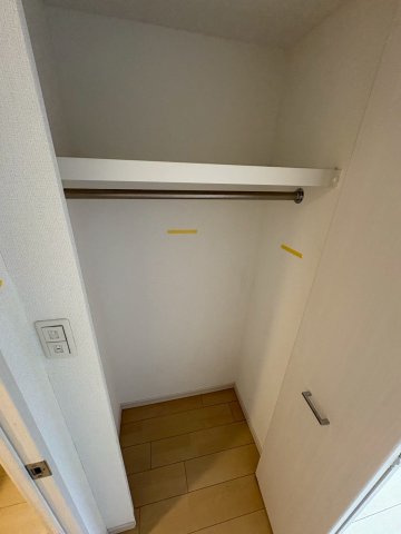 大阪市西区九条３丁目の賃貸マンションの玄関