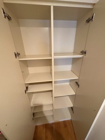 大阪市西区立売堀３丁目の賃貸マンションの収納